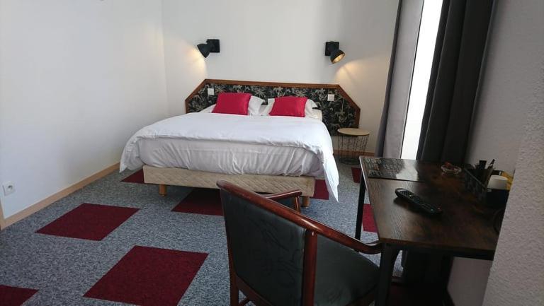Hotel Les Deux Porches Verrieres  ภายนอก รูปภาพ