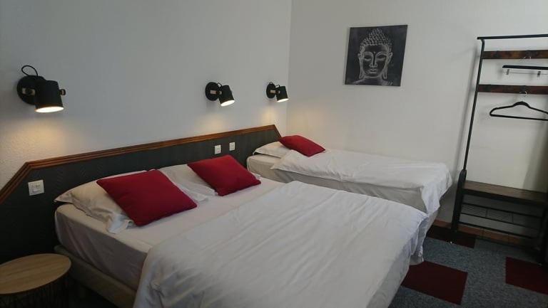 Hotel Les Deux Porches Verrieres  ภายนอก รูปภาพ