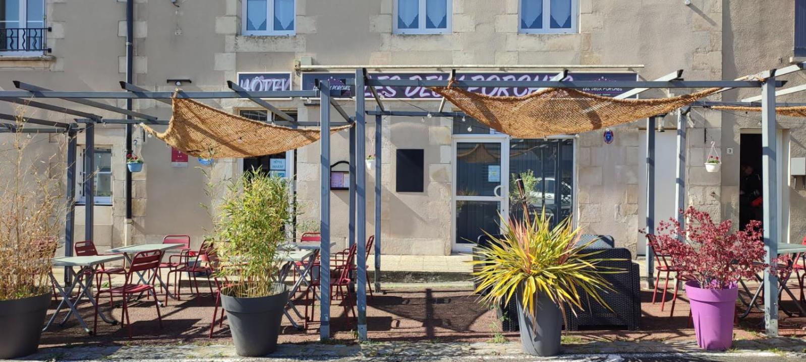Hotel Les Deux Porches Verrieres  ภายนอก รูปภาพ