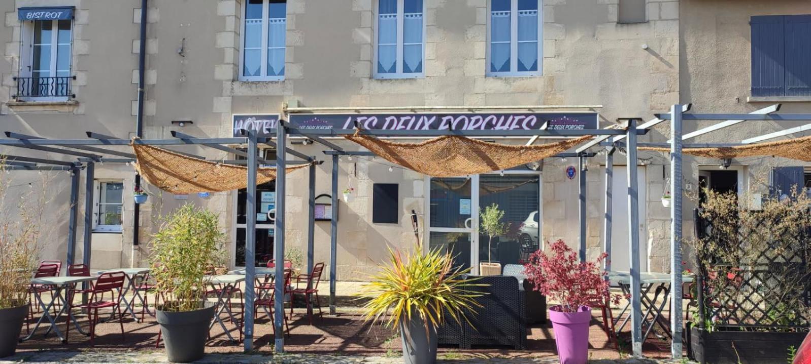 Hotel Les Deux Porches Verrieres  ภายนอก รูปภาพ